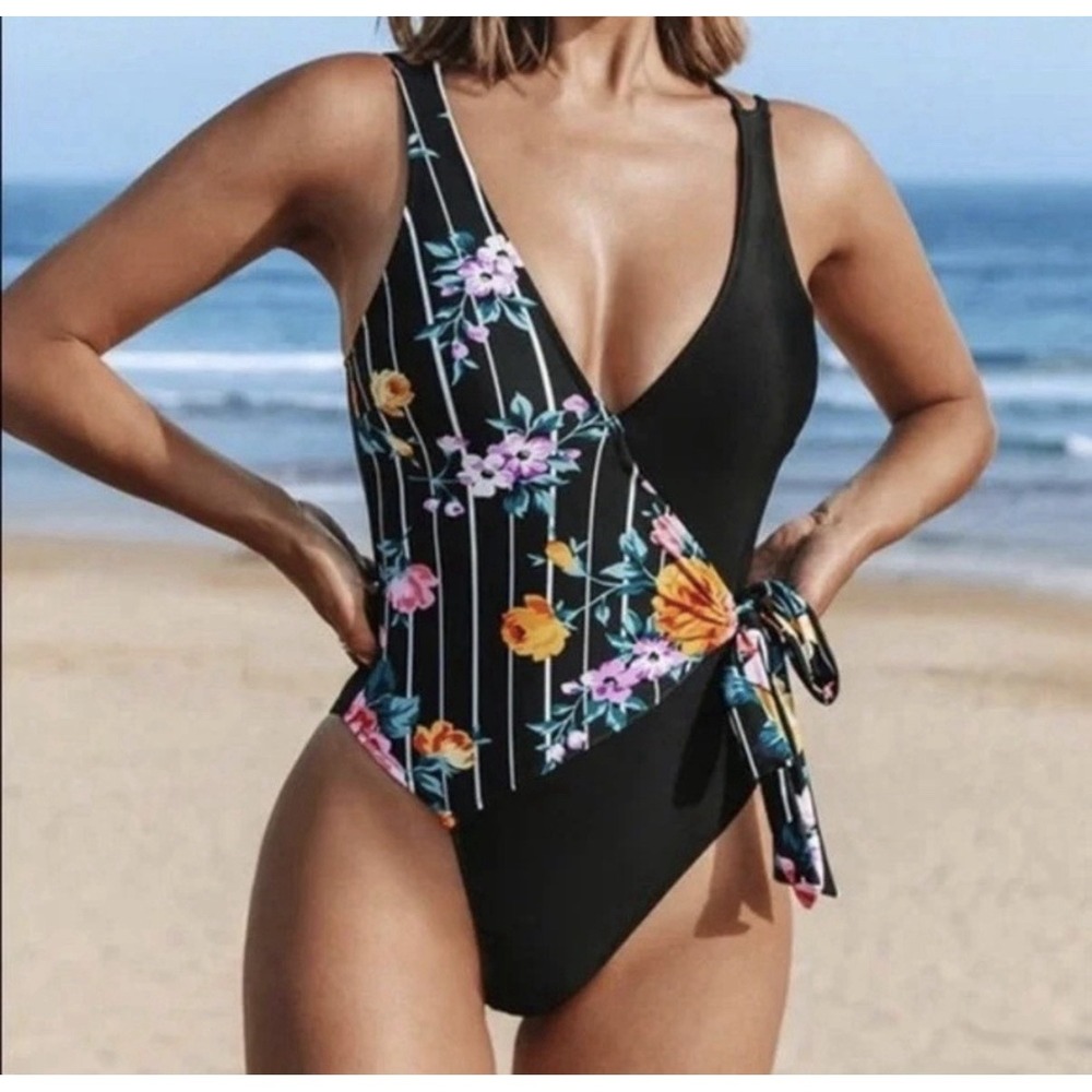Cupshe NWT Women's XXL Black Floral One Piece Swimsuit Wrap Tie Side 2XL